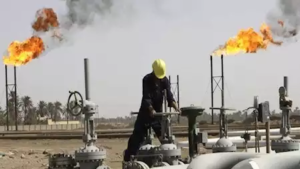 انخفاض أسعار النفط إثر احتمالات انتهاء الحرب الأوكرانية
