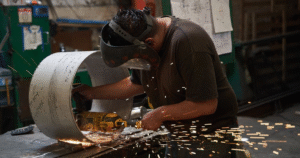 واشنطن ومكسيكو تتجهان نحو وضع نظام حصص لواردات الصلب