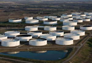 معهد البترول: انخفاض مخزونات النفط الأمريكية 3.3 مليون برميل