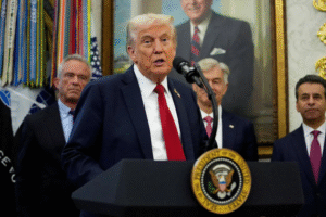 ترامب يطالب الجمهوريين بالعمل على إنهاء الإغلاق الحكومي