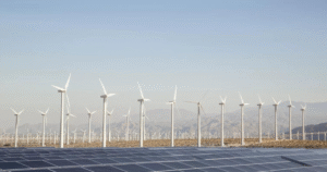 وكالة الطاقة الدولية تخفض توقعاتها لنمو قدرات الطاقة المتجددة عالميًا