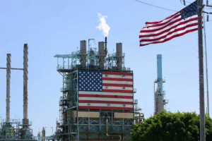 معهد البترول: ارتفاع مخزونات النفط الأمريكية 7.4 مليون برميل