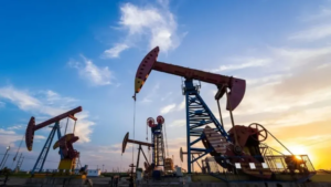 ارتفاع النفط مع تقييم آفاق العرض في ظل التوترات الجيوسياسية