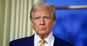 ترامب يرجئ زيادة التعريفات الجمركية على الأثاث